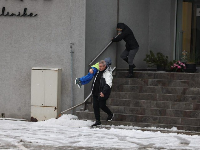 Bratislava, poľadovica, zima, sneh