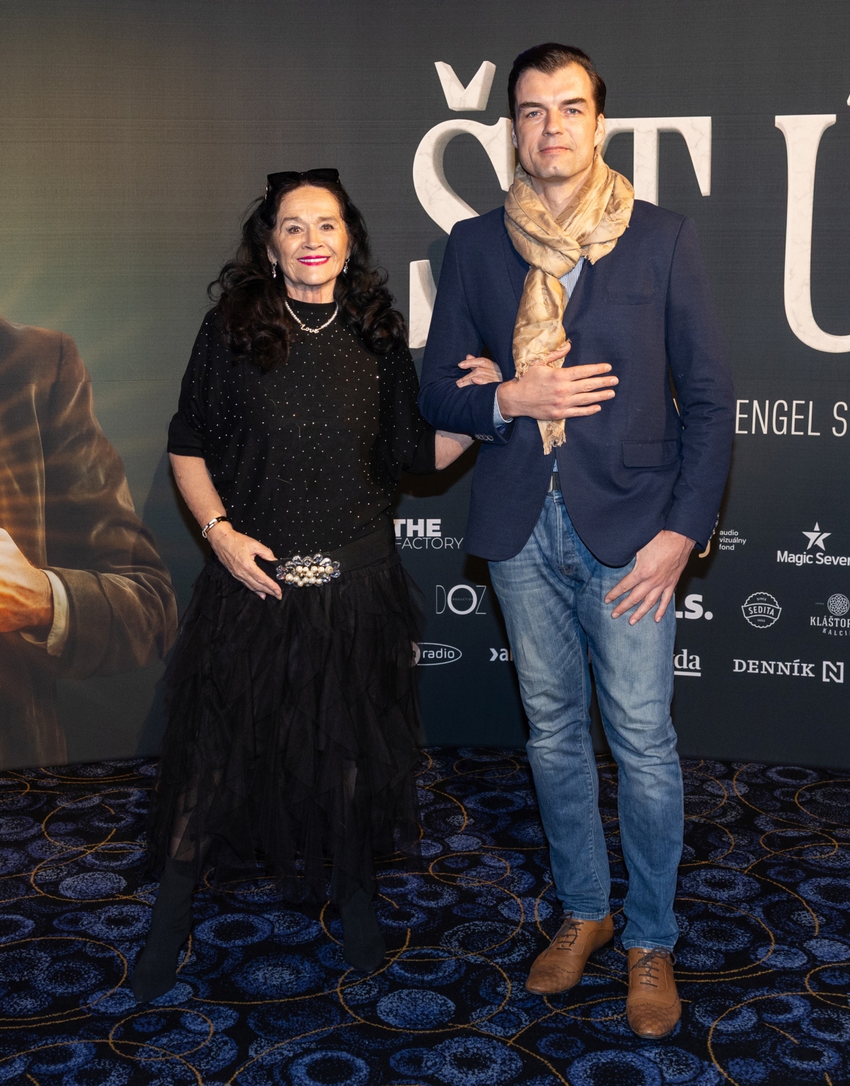 Herečka Hana Gregorová prišla aj s partnerom. 