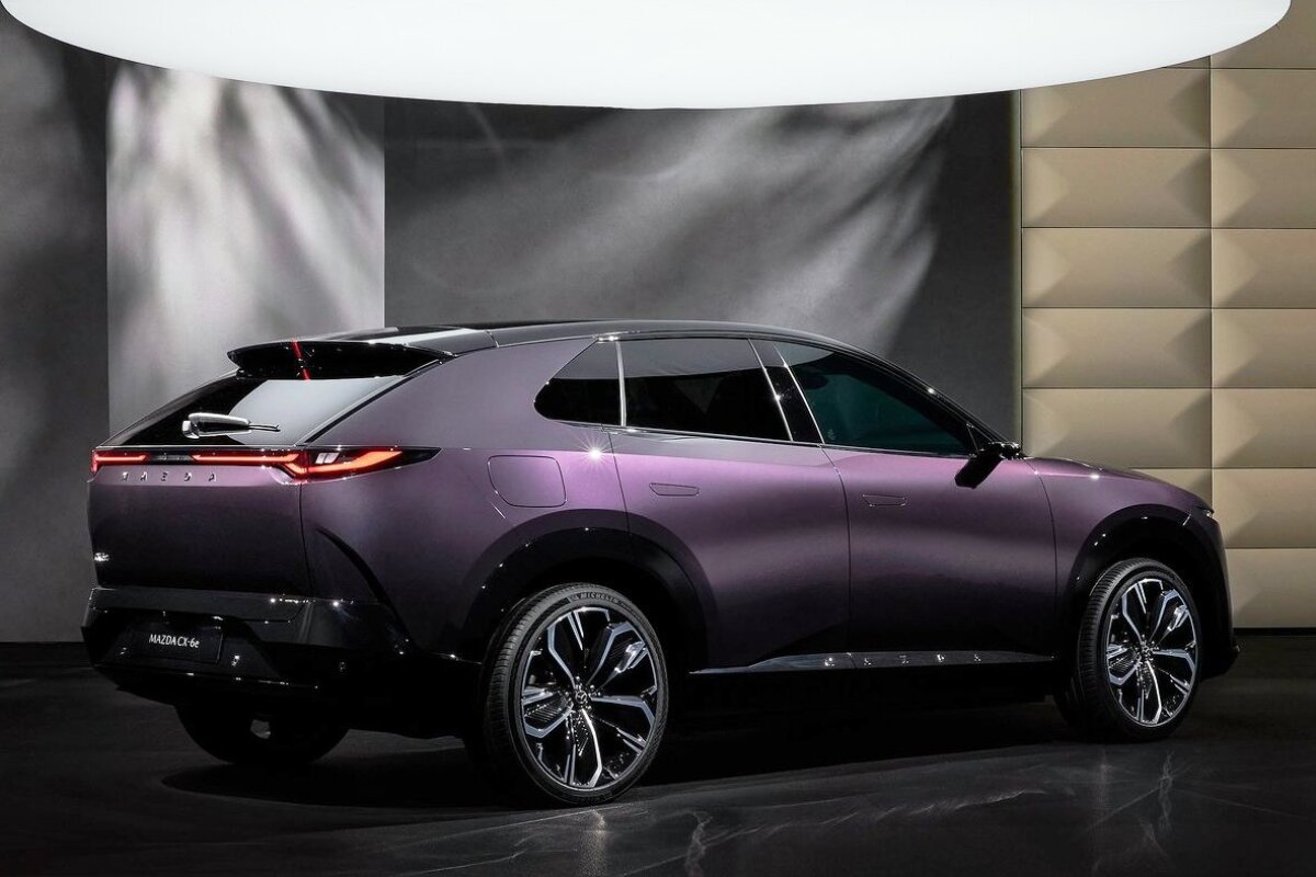 Mazda CX-6e - 2026
