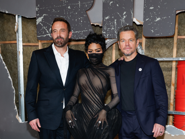 Ben Affleck, herečka Teyana Taylor a herec Matt Damon