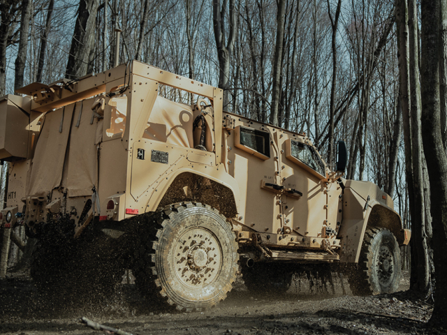 Americké vojenské vozidlo JLTV 2