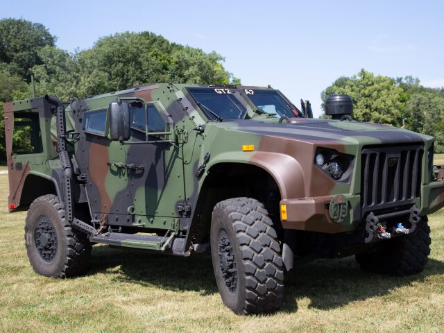 Americké vozidlo JLTV 2 - zelené