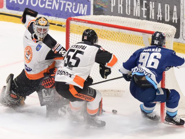 SR Hokej TL 48.kolo predohrávka Nitra Michalovce NRX