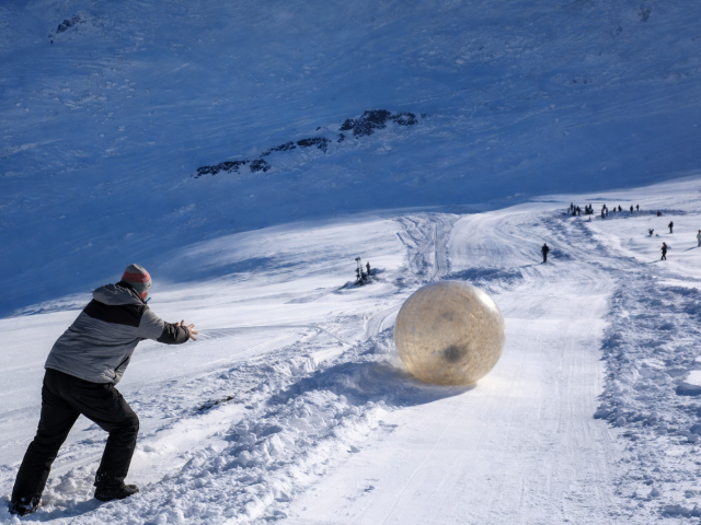 hory, zorbing, guľa