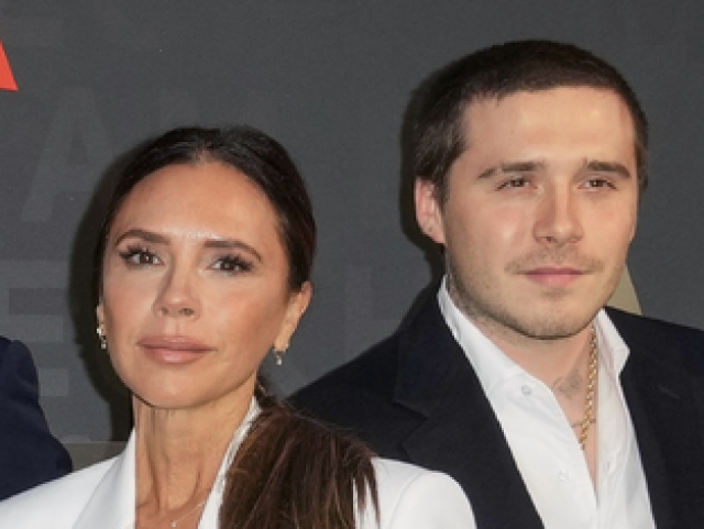 Victoria Beckham, jej najstarší syn Brooklyn Beckham a jeho manželka Nicola Peltz Beckham