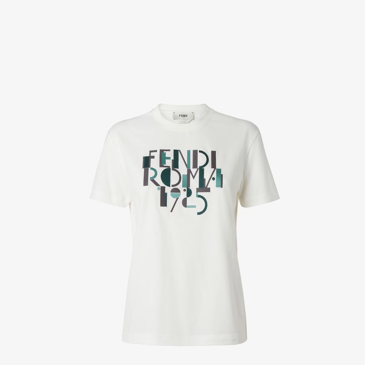 Dámske tričko s nápisom Fendi, predáva sa za 650 eur. 