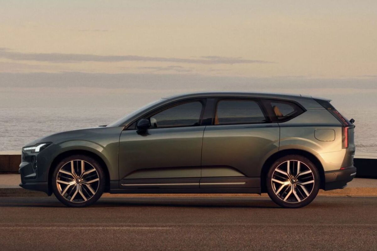Volvo EX60 - 2026