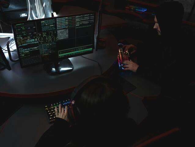 hackeri, kyberútok