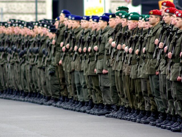 Príslušníci Bundesheeru 26.októbra 2008