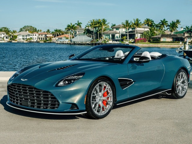 Aston Martin Vanquish Volante Wave Edition