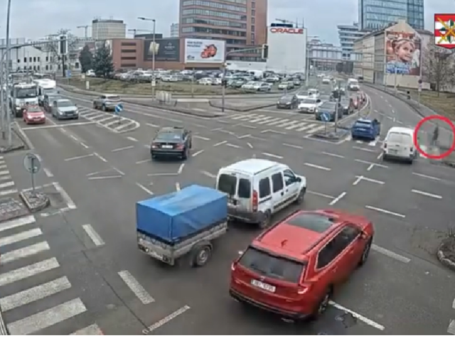 zrážka, chodkyňa, priechod pre chodcov, policie ČR