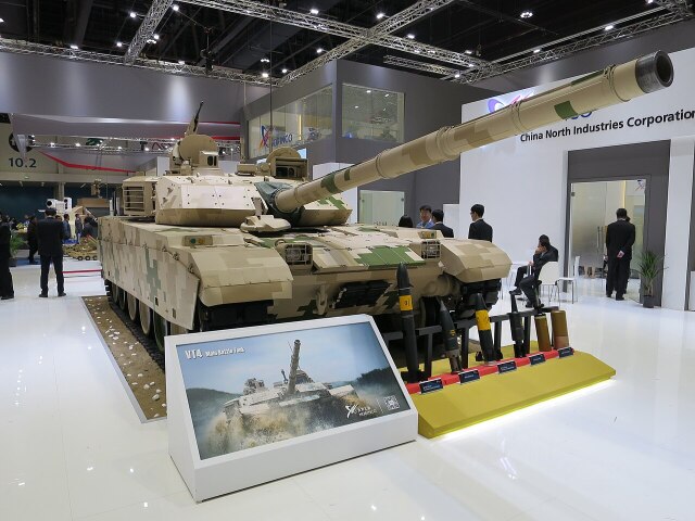 NORINCO VT-4 na výstave IDEX 2017
