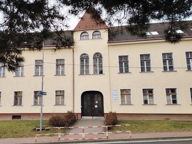 základná škola, Nové Mesto nad Váhom