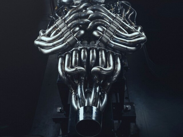De Tomaso P900 -  motor V12 2026