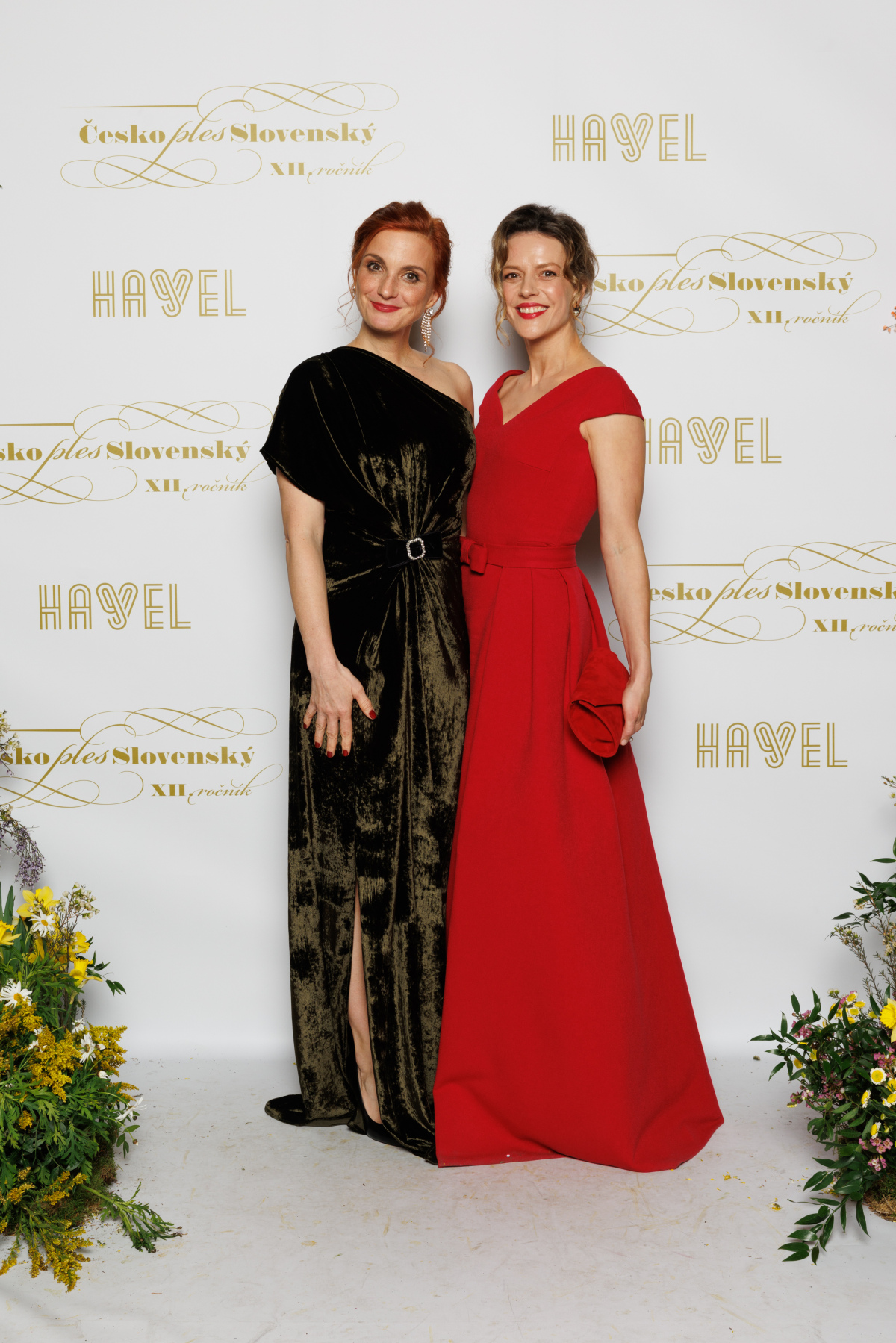 Michaela Maurerová (vľavo) a jej kamarátka a kolegyňa Andrea Rúžičková