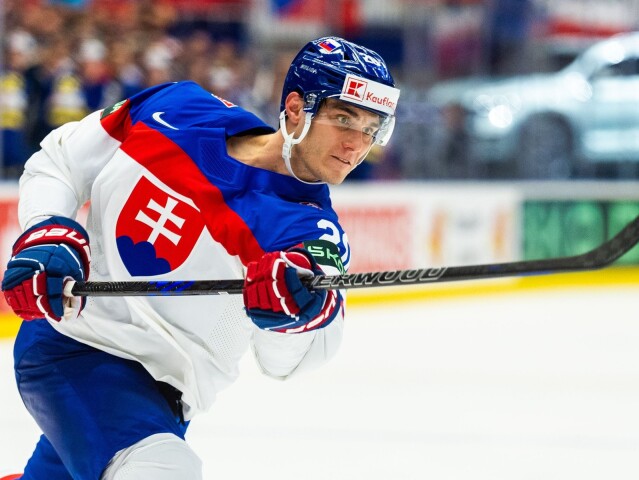 24. Juraj Slafkovská