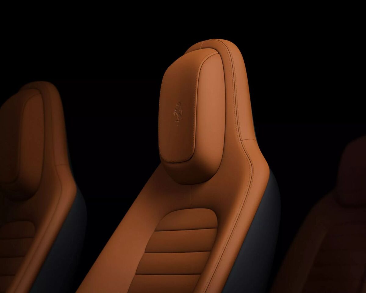 Ferrari Luce - interiér 2026