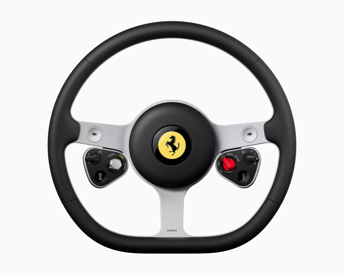 Ferrari Luce - interiér 2026