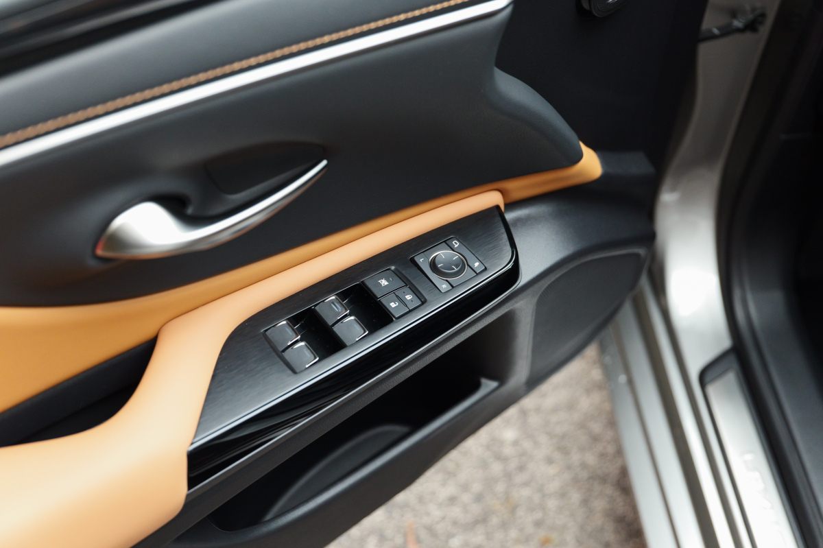Lexus ES Legacy Edition - test 2025