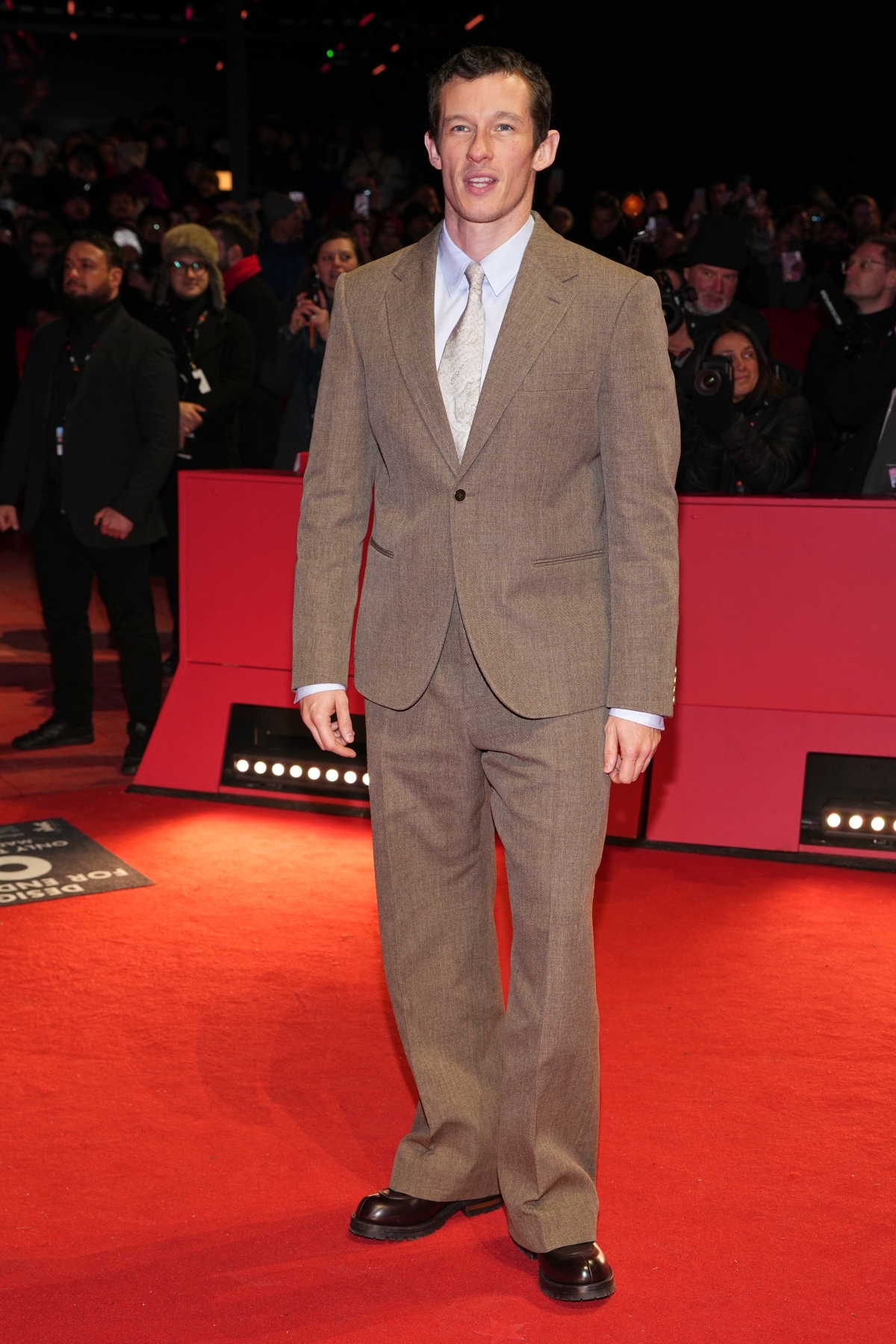 Herec Callum Turner.