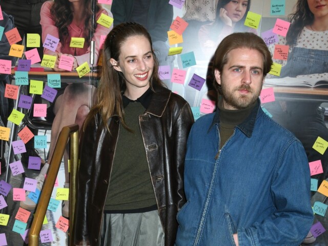 Herečka Maya Hawke a jej manžel - hudobník Christin Lee Hutson. 