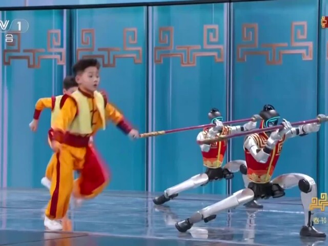kung-fu, čínski humanoidní roboti a čínske deti, Reuters