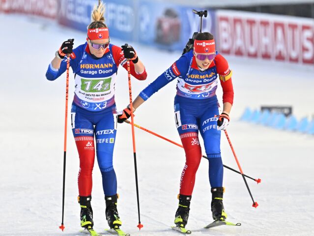 Paulína Bátovská Fialková, Ema Kapustová