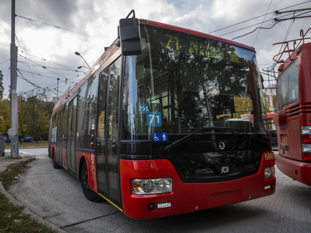SR Bratislava DPB MHD zmeny trolejbusy zastávky BAX