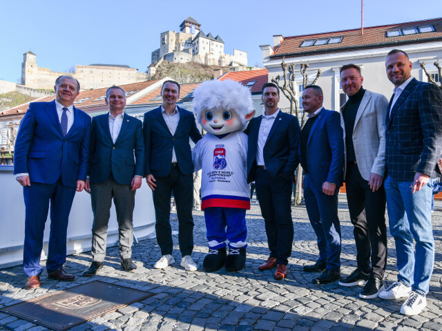 SR Trenčín TK MS hokej maskot predstavenie TNX