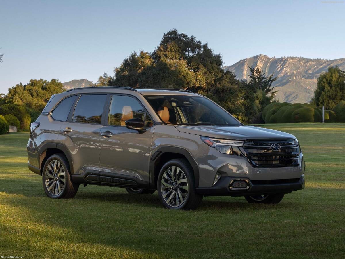 Subaru-Forester-2025-Front Three-Quarter.108c2fd0