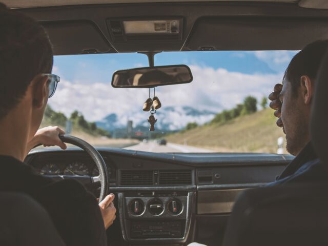 cesta, auto, výlet, dovolenka, jazda, volant, šofér, cesty, cestovanie