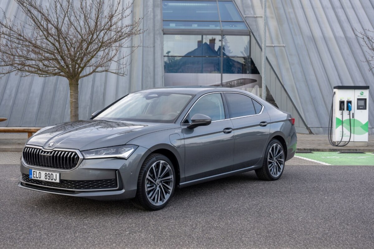 Škoda Superb iV 200 kW - 2026
