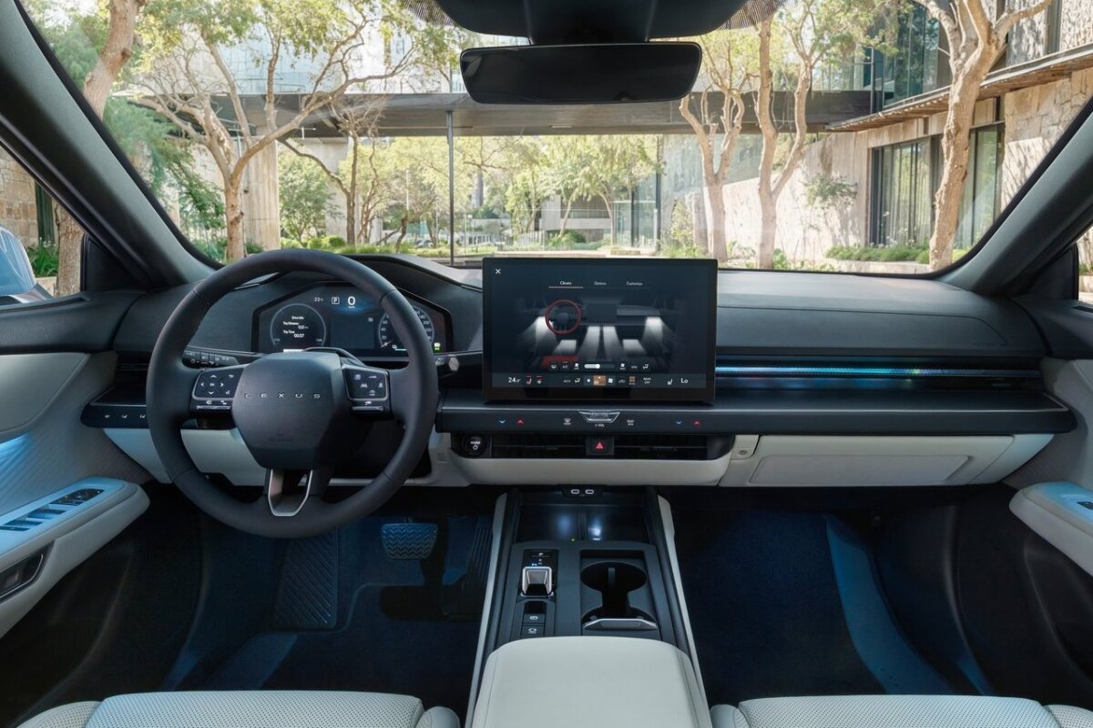 Lexus ES - 2026