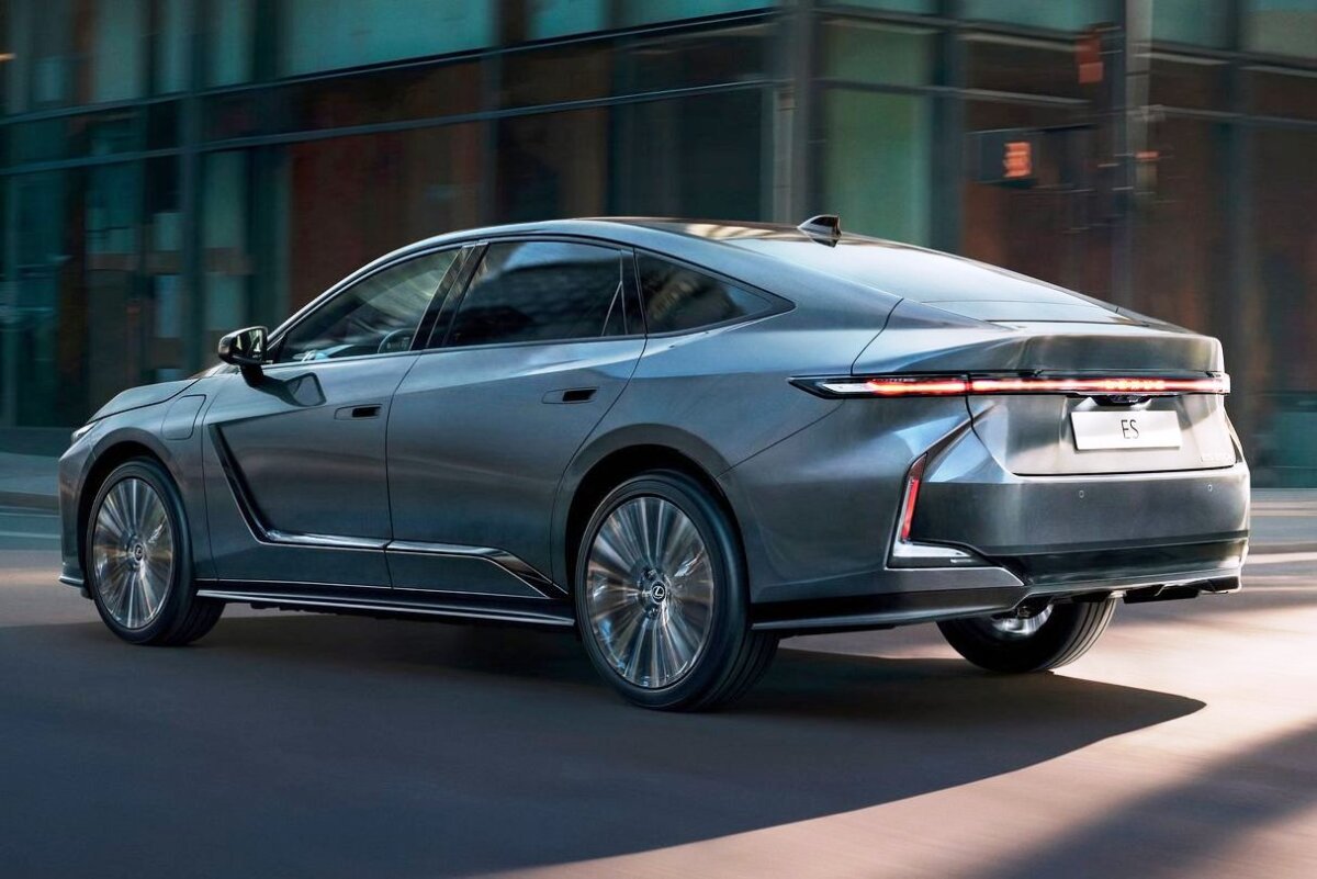 Lexus ES - 2026