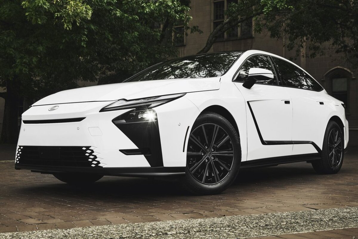 Lexus ES - 2026