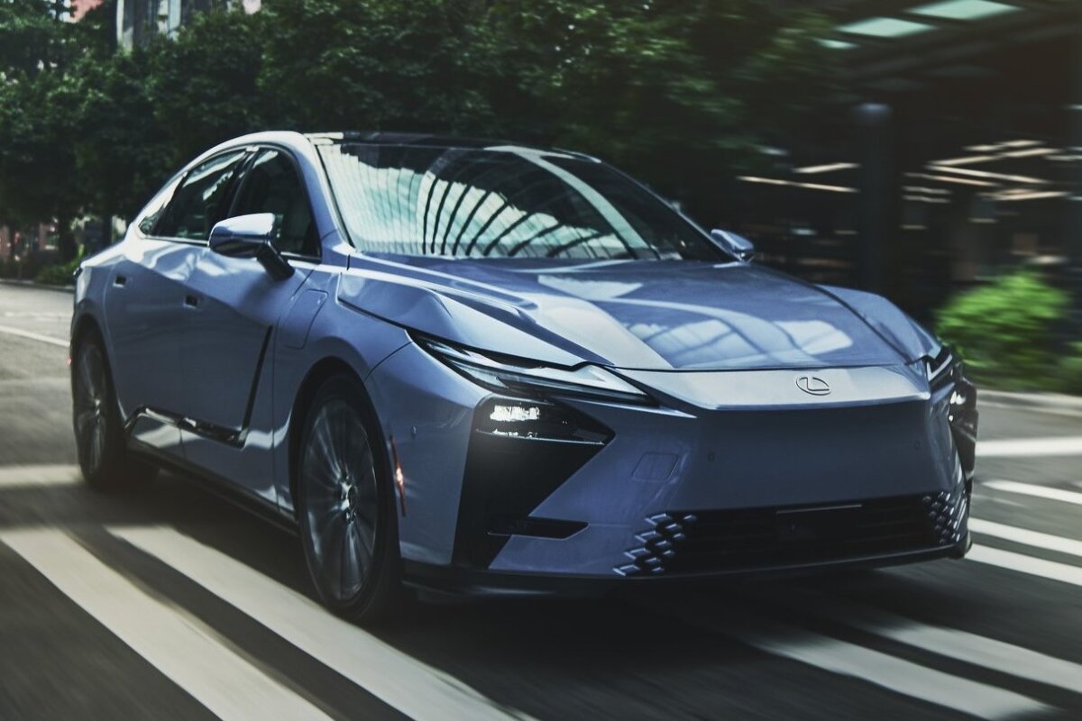 Lexus ES - 2026