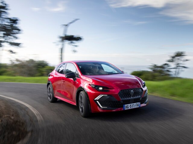 Renault-Clio-2026-HD-a17e0d9f1c2d797b74642e47368ec2d237bf5ab10