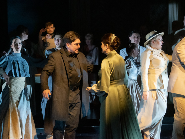 Daniel Čapkovič, Ľubica Vargicová, Onegin