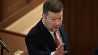 Nechceli platiť zbrane pre Kyjev, napokon prispeli milióny. Ukrajinská pomoc rozladila českú vládu