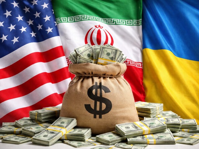 Vlajky USA IRN UKR a vrece dolárov - obrázok vytvorený AI