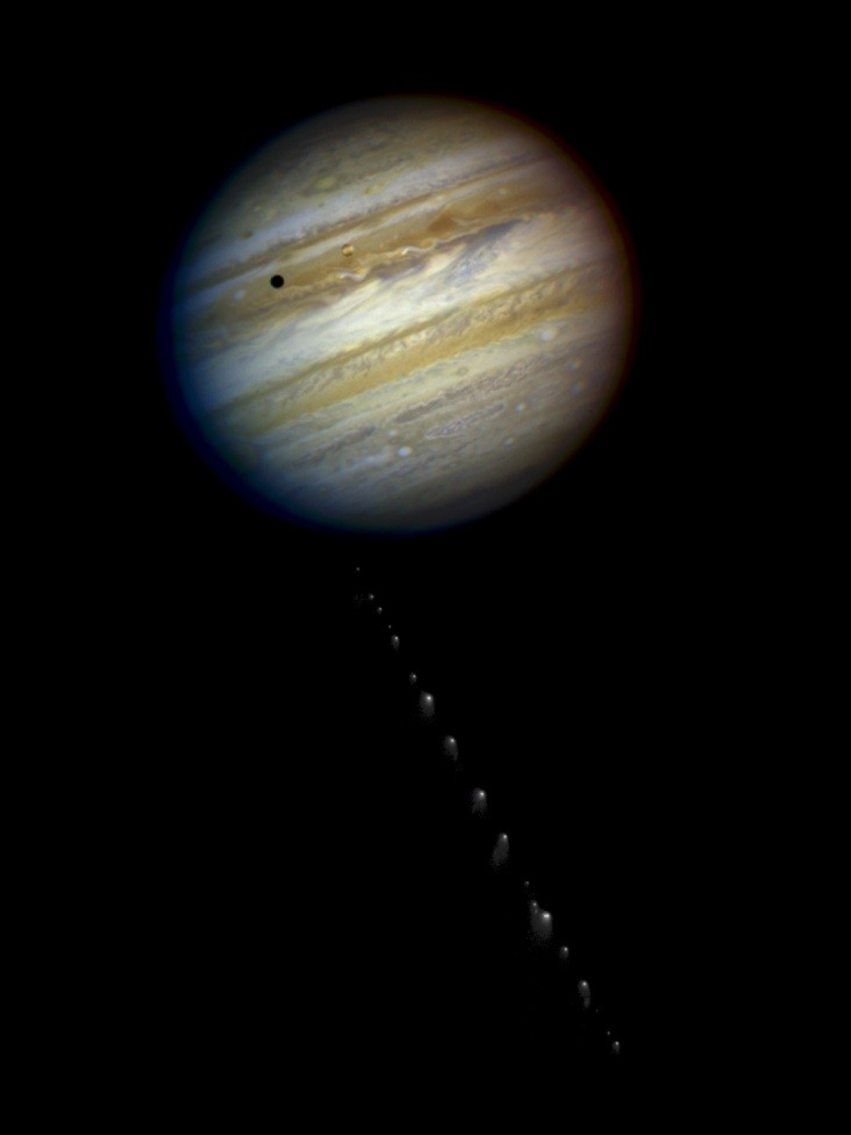 Kométa / Shoemaker-Levy 9 / Jupiter /