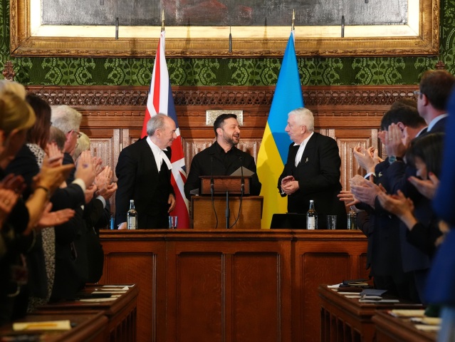Londýn, Zelenskyj, Lindsay Hoyle, Lord McFall