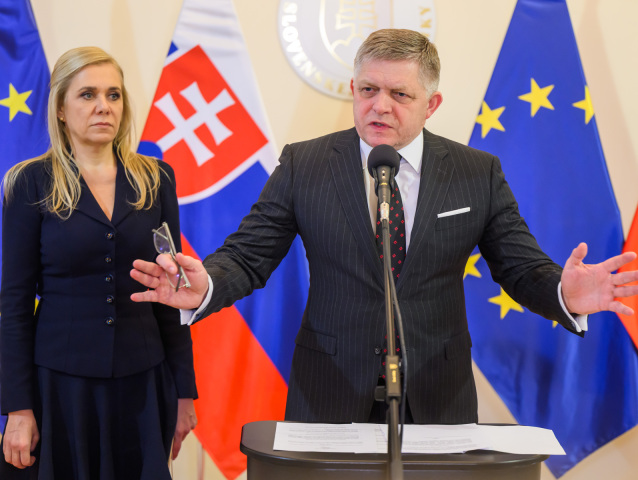 Denisa Saková, Robert Fico