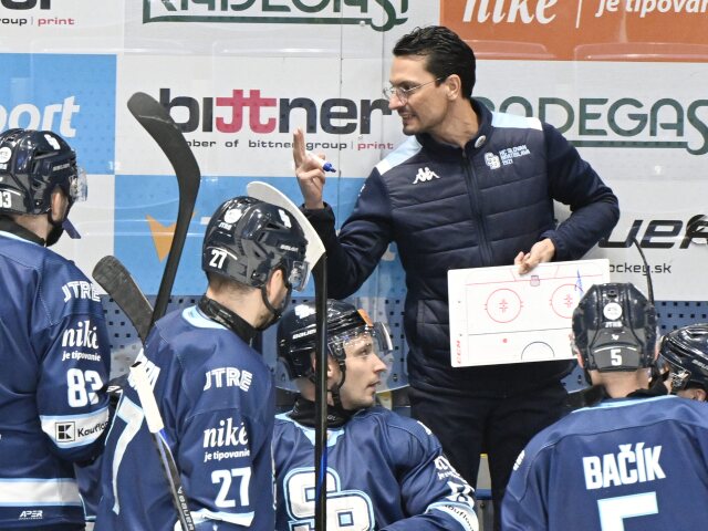 SR Hokej TL Slovan Tapper