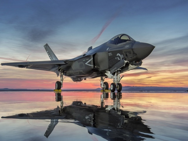 F-35 Lightning