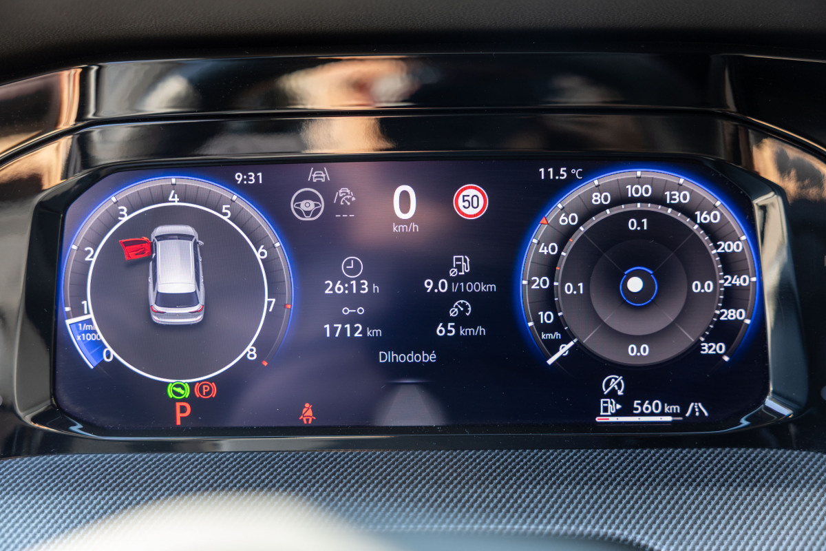 VW Golf R Variant - test 2026