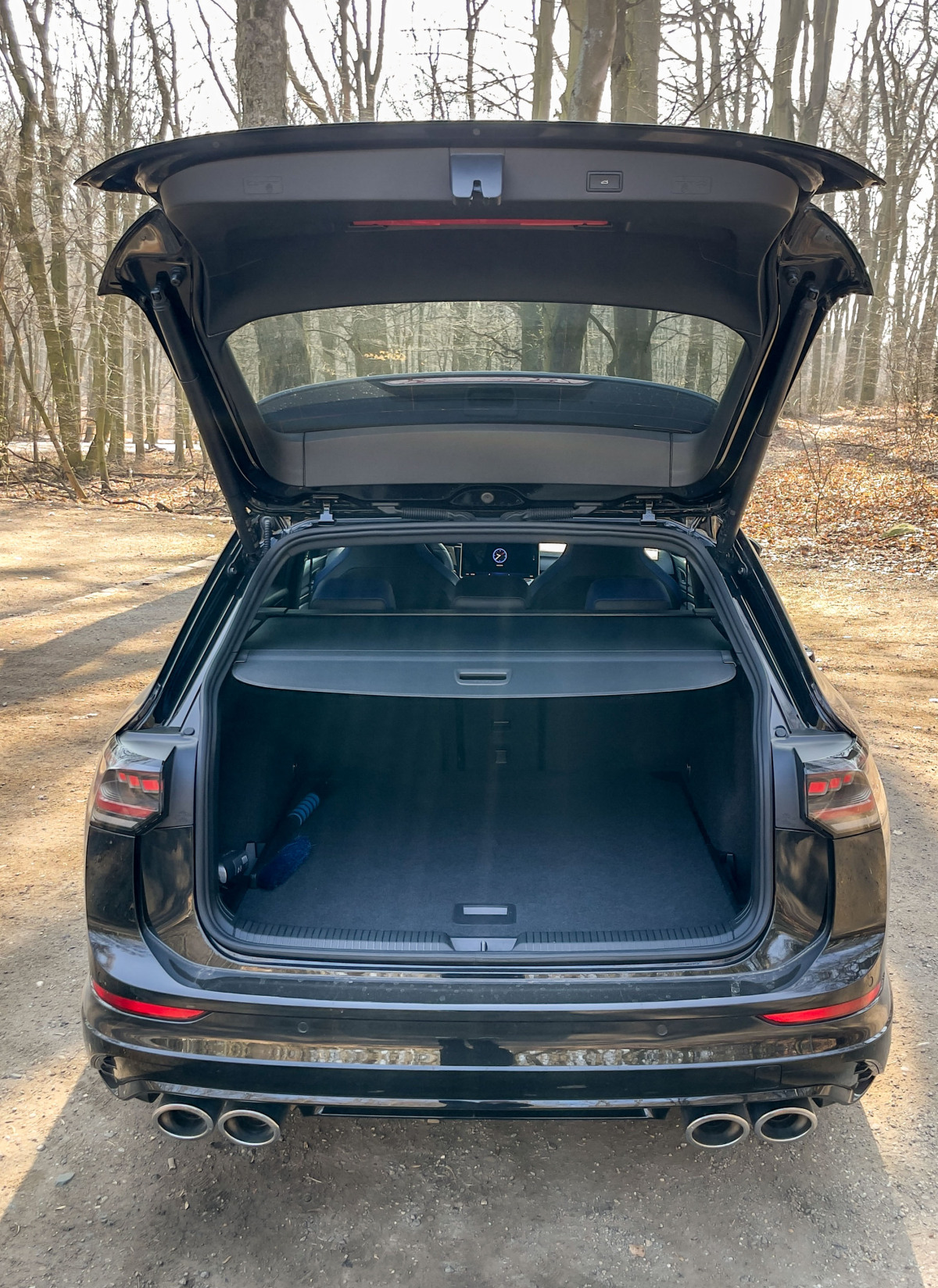 VW Golf R Variant - test 2026