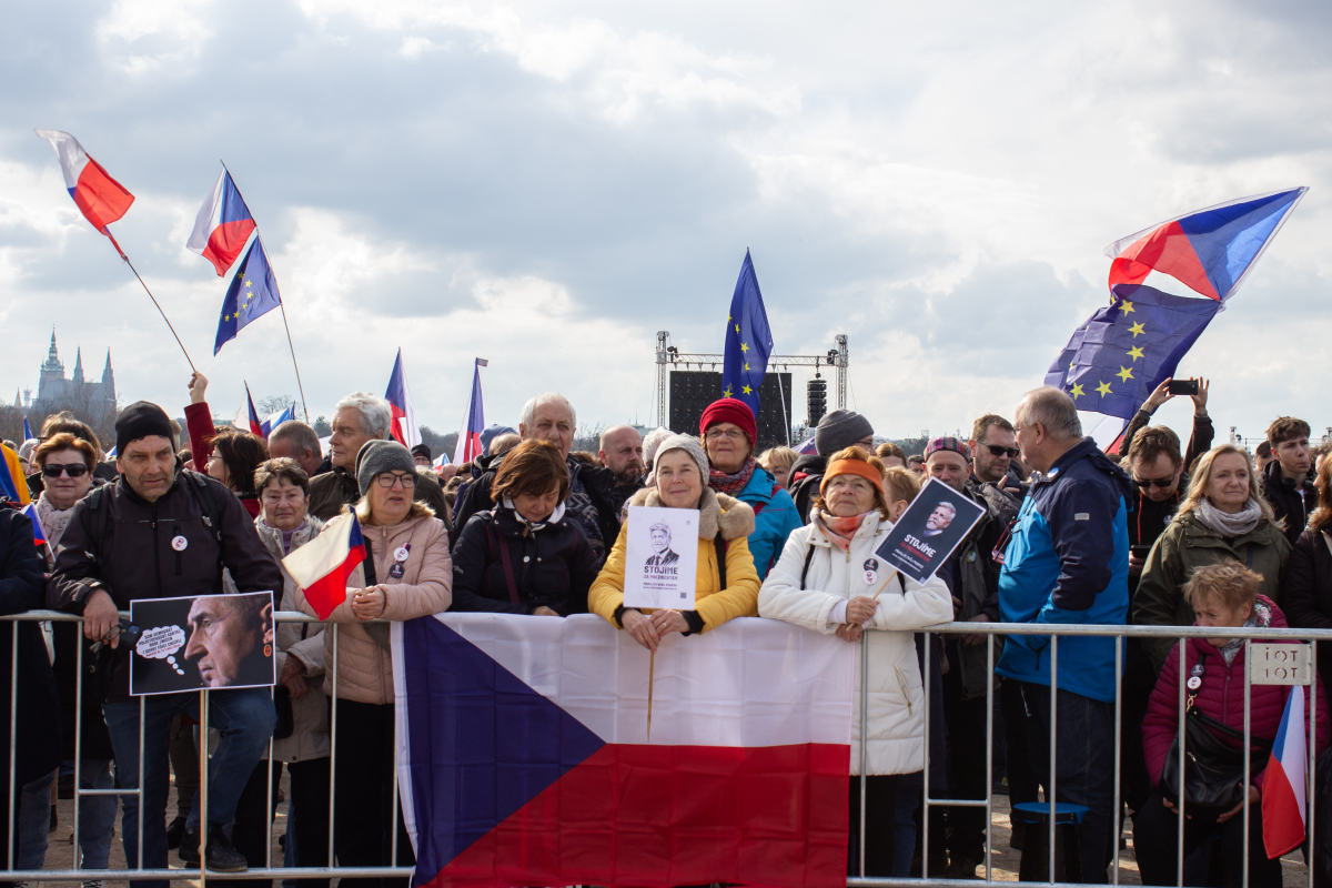 ČR Praha Letná demonštrácia vláda kritika