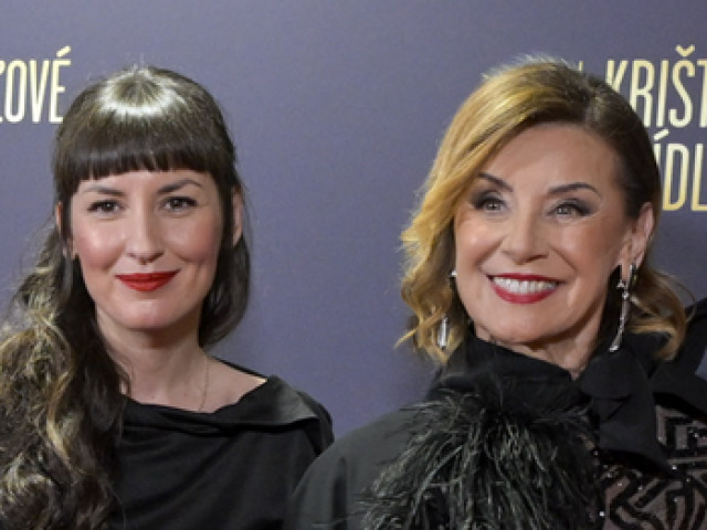 Alena Heribanová (druhá sprava) s dcérami