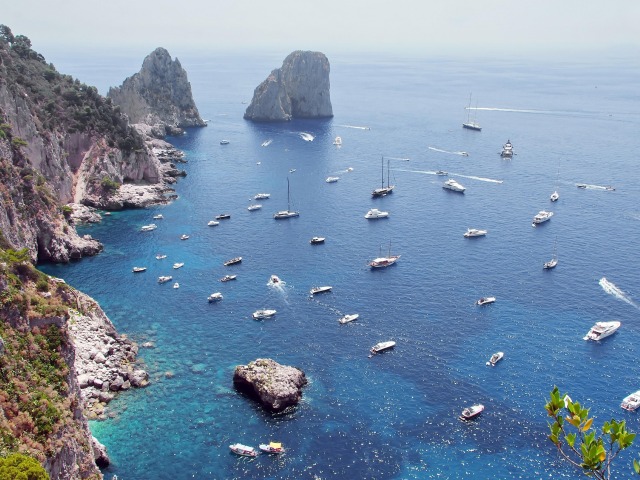 Capri, Taliansko, ostrov, more, dovolenka, cestovanie, lode, člny